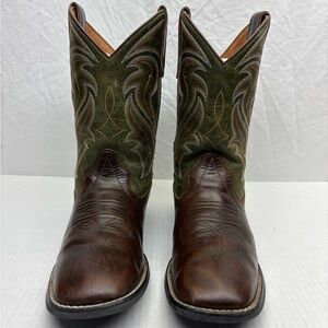 Rank 45 western boots SZ 5 for big boy